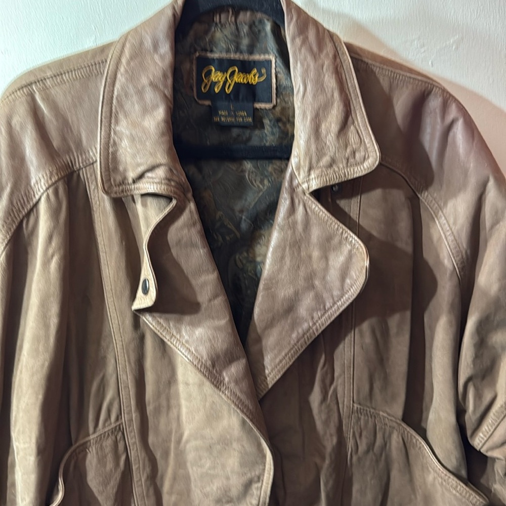 Jay Jacob’s vintage brown leather snap closure at waist/neck made in Korea Sz L